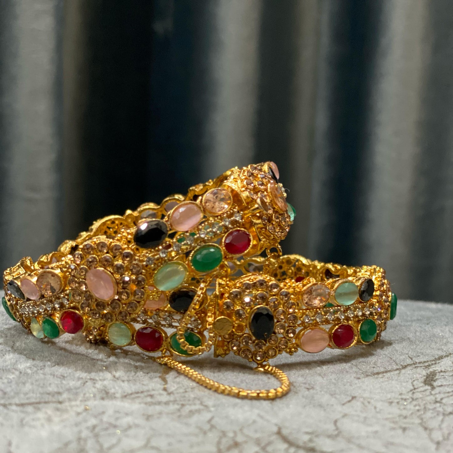 MULTICOLUR OPENABLE BANGLES