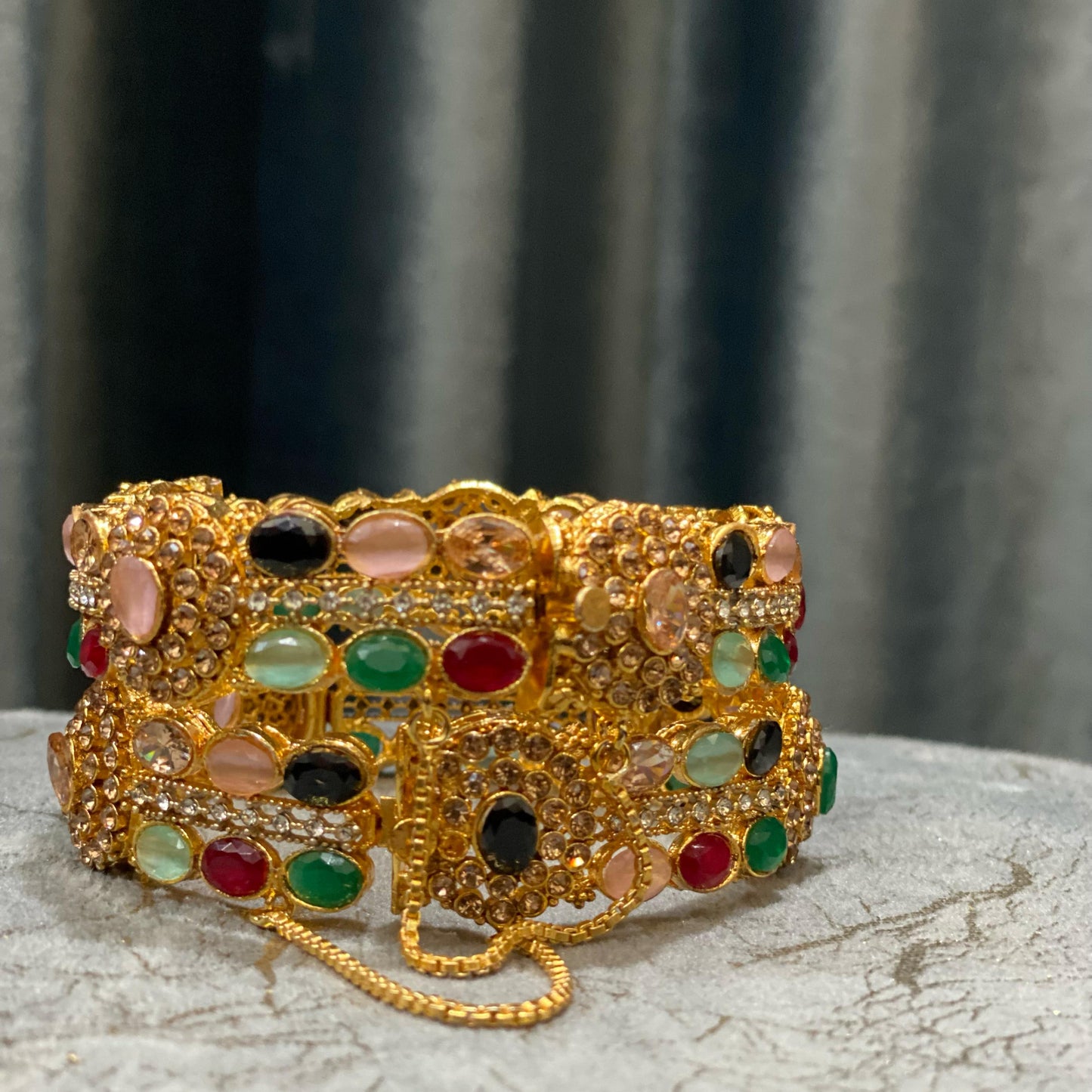 MULTICOLUR OPENABLE BANGLES