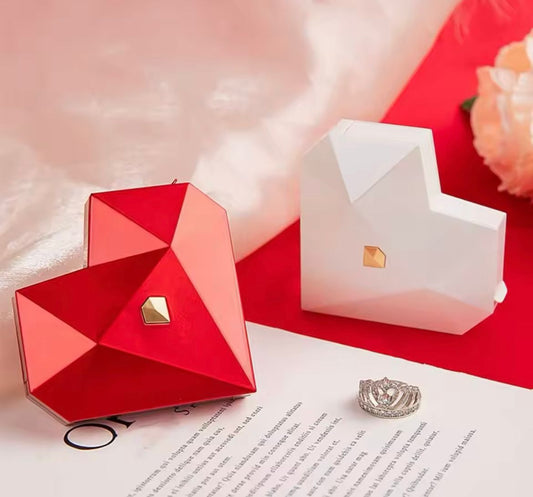 Creative Heart Shaped Diamond Ring Box